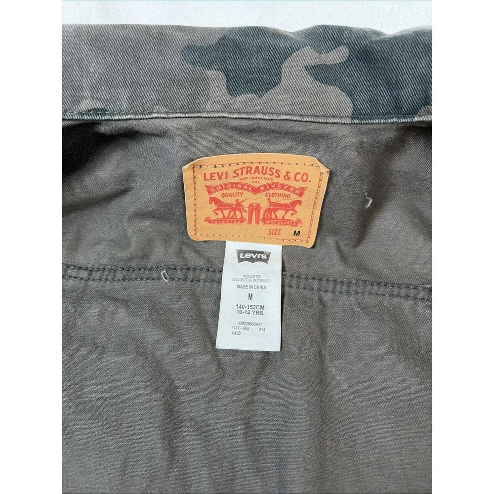 Levis‎ Trucker Jacket Youth Medium Camo Distressed Denim Boys 10-12 7747-650